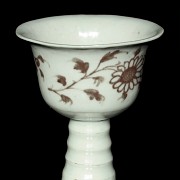 Copper-red footed bowl, Yuan style