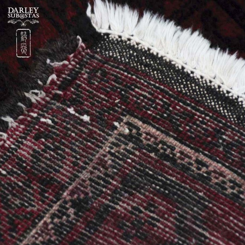 Red Persian carpet - 2