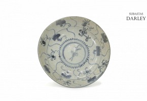 Plato chino de cerámica esmaltada, S.XX