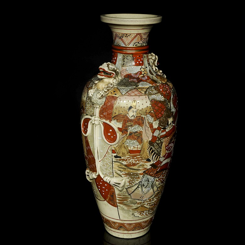 Satsuma porcelain vase, Japan, mid-20th century - 3