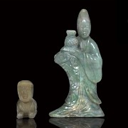 Lot of two jade figurines, 20th century