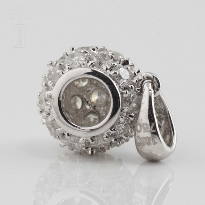 0.97cts ball pendant with diamonds - 3