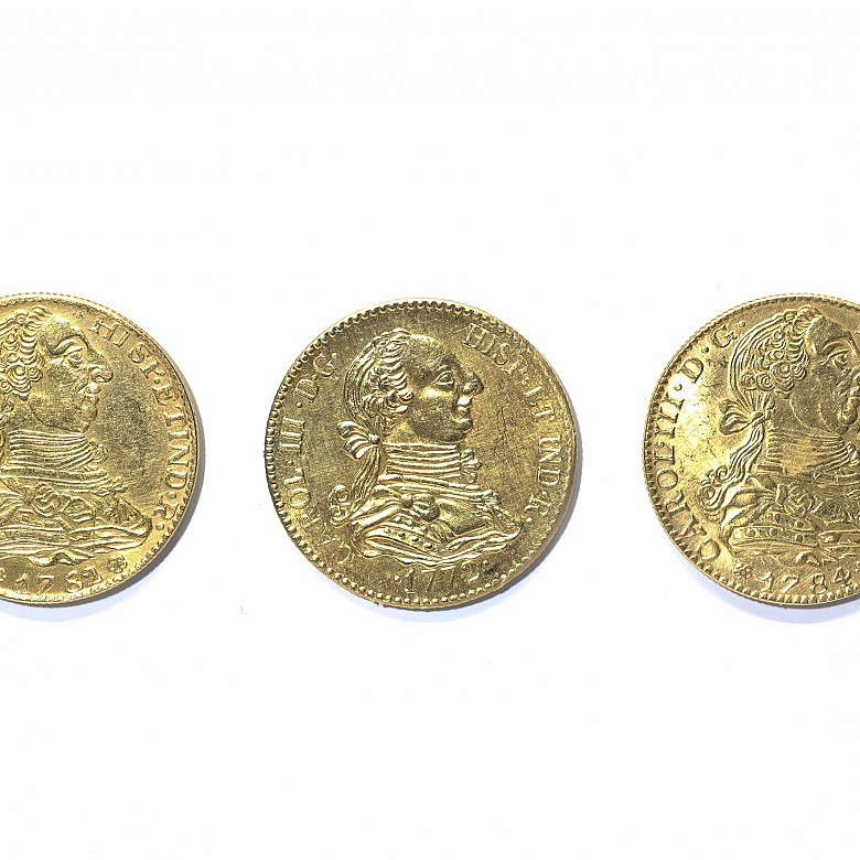 Set of three 900 thousandth gold coins