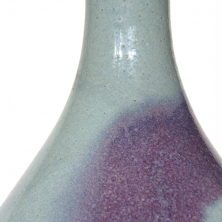 A purple-splased 