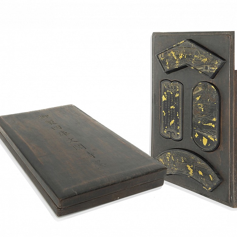 Cuatro piezas de tinta en su caja, dinastía Qing