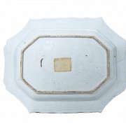 Large octagonal tray, famille rose, Qing dynasty, 19th century