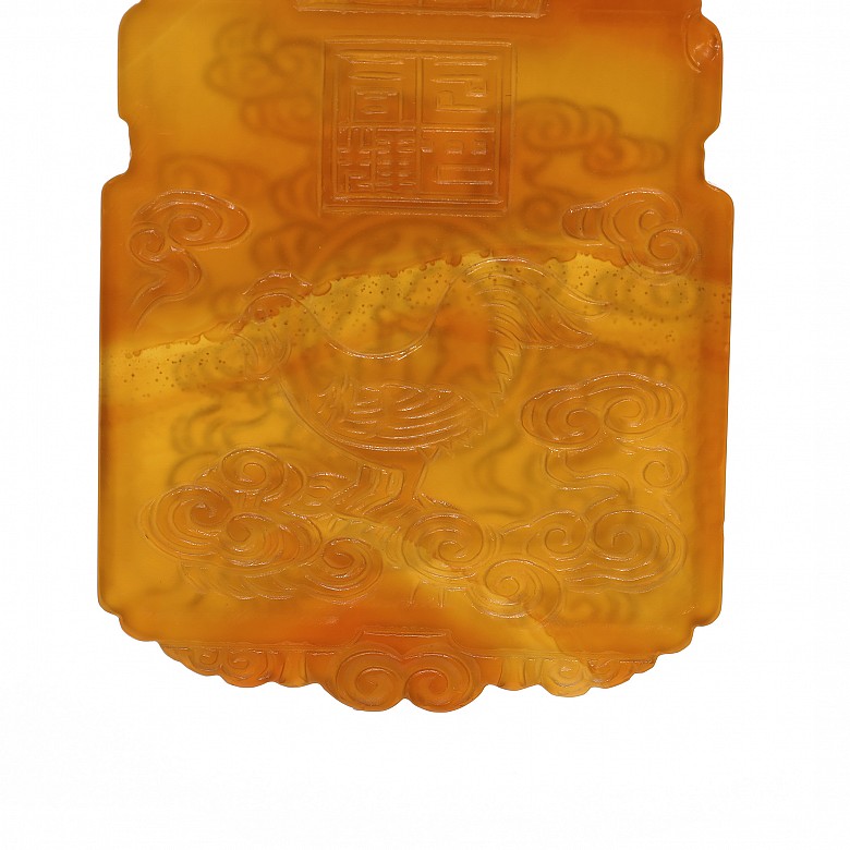 Placa rectangular de ágata roja, dinastía Qing.