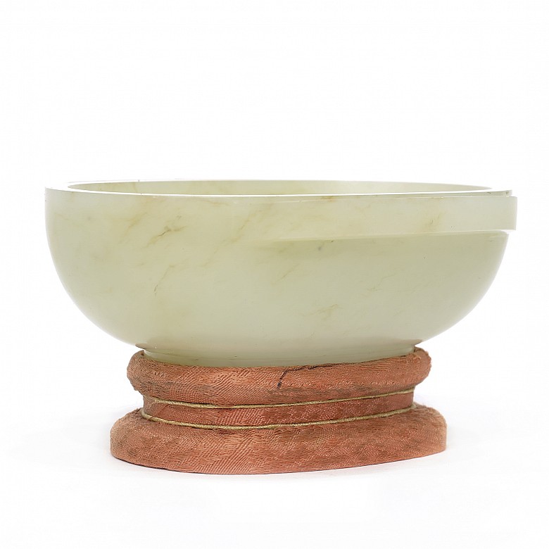 Carved celadon jade bowl, Qing dynasty.