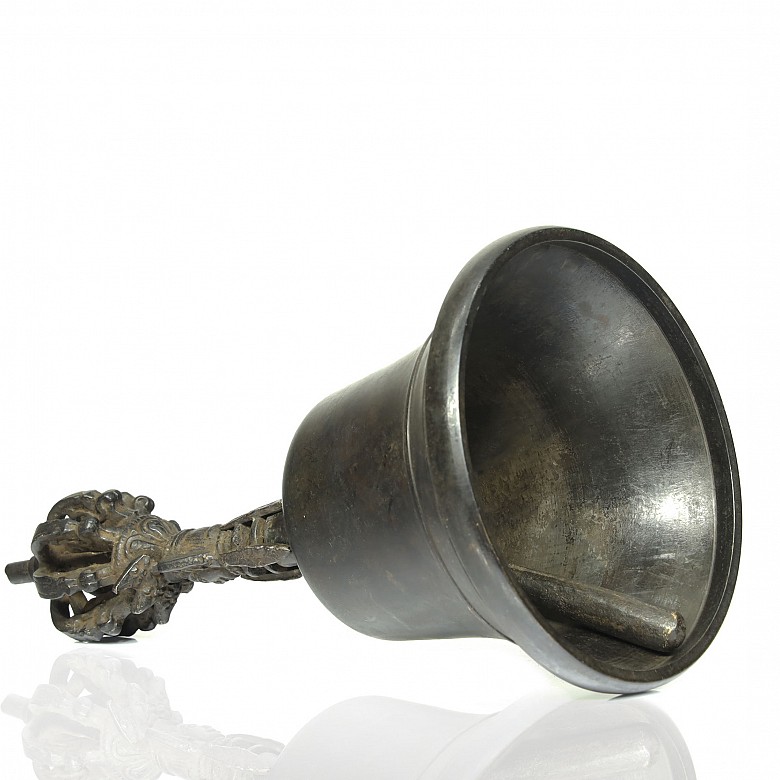 Tibetan bronze bell, 19th - 20th century - 2