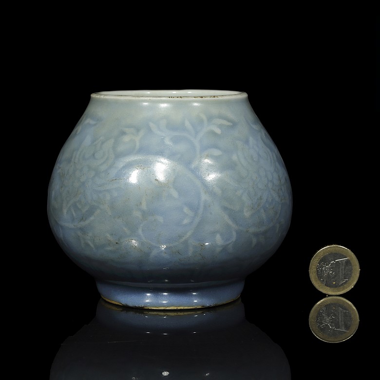 Blue glazed vessel, with Daoguang mark