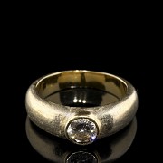 18k yellow gold men's ring with central diamond