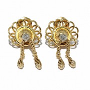 18k yellow gold and diamond chevalier earrings