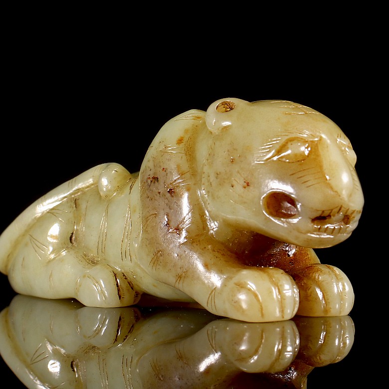 White jade tiger, Qing dynasty