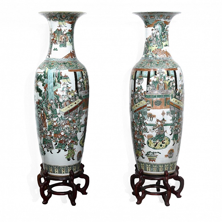 Pair of large vases, famille verte, Qing dynasty, 19th century.