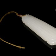 White jade 'Guqin' pendant, Qing dynasty - 2