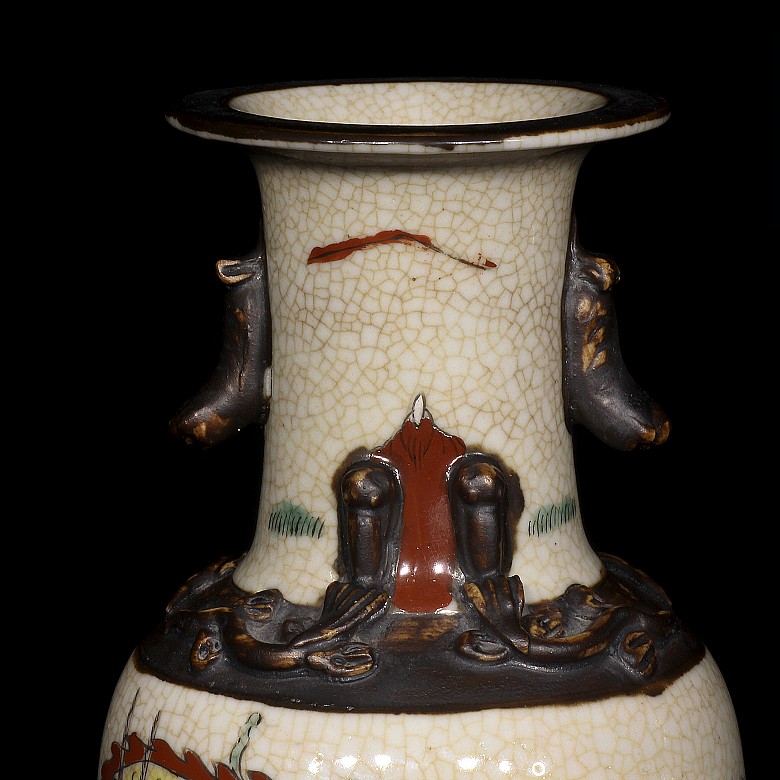 Pareja de jarrones esmaltados, Nanjing, S.XX