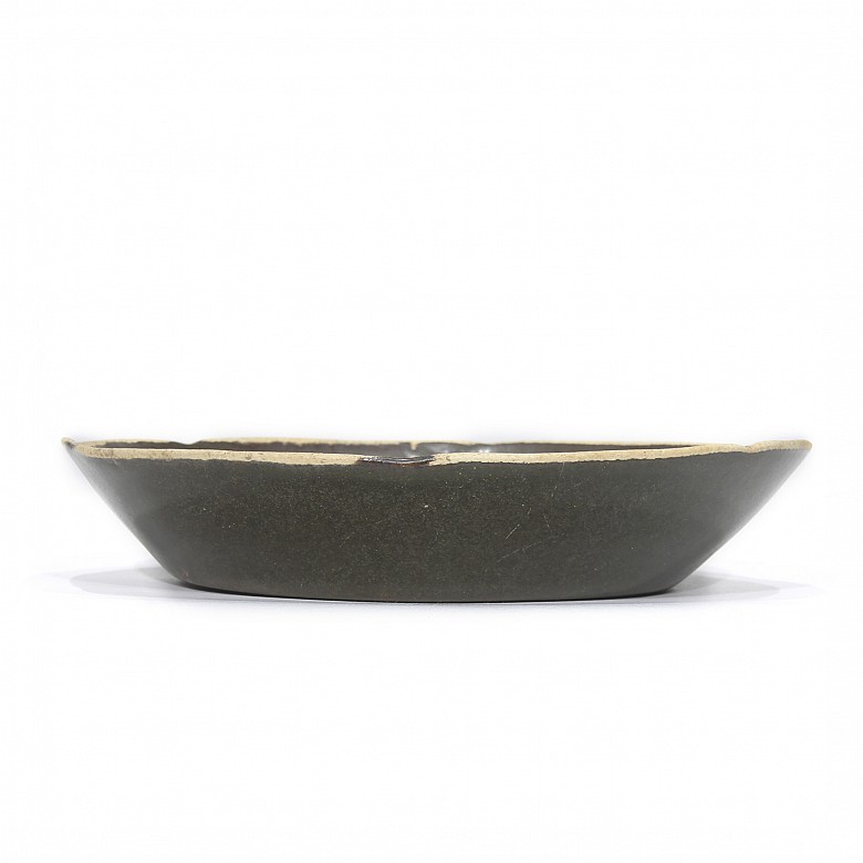 Dingyao ceramic foliate dish, Jin dynasty (1125 - 1234)