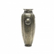 Chinese bronze vase, 20th century