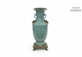 Glazed porcelain vase 