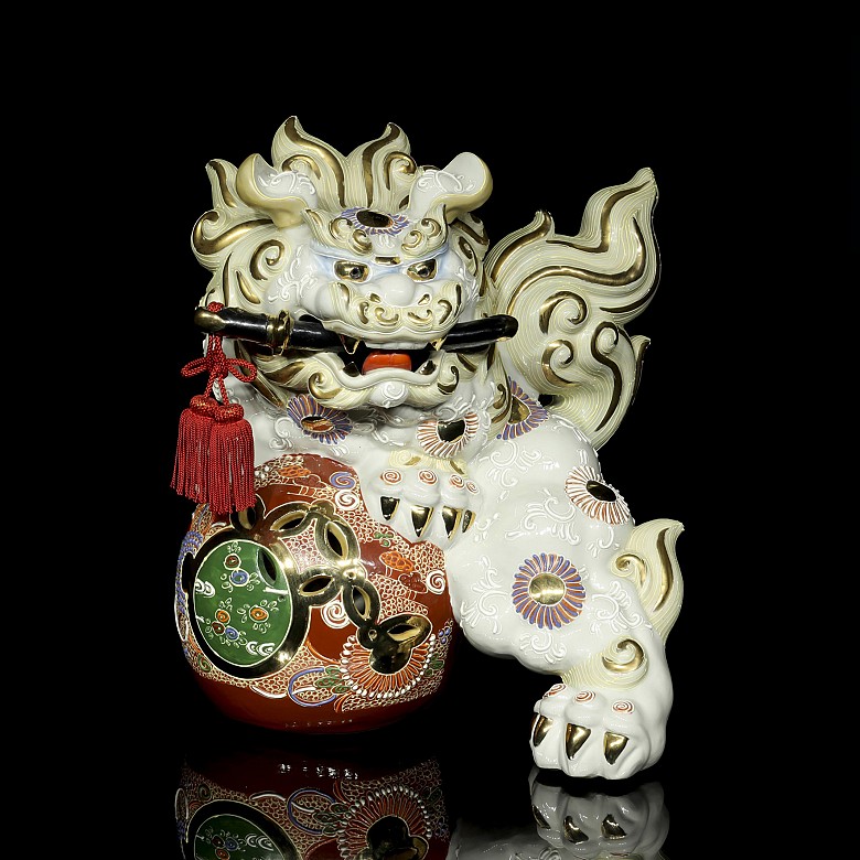 León de porcelana decorativa china, S.XX