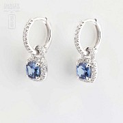 Beautiful 18k gold earring with diamonds and sapphire - 1