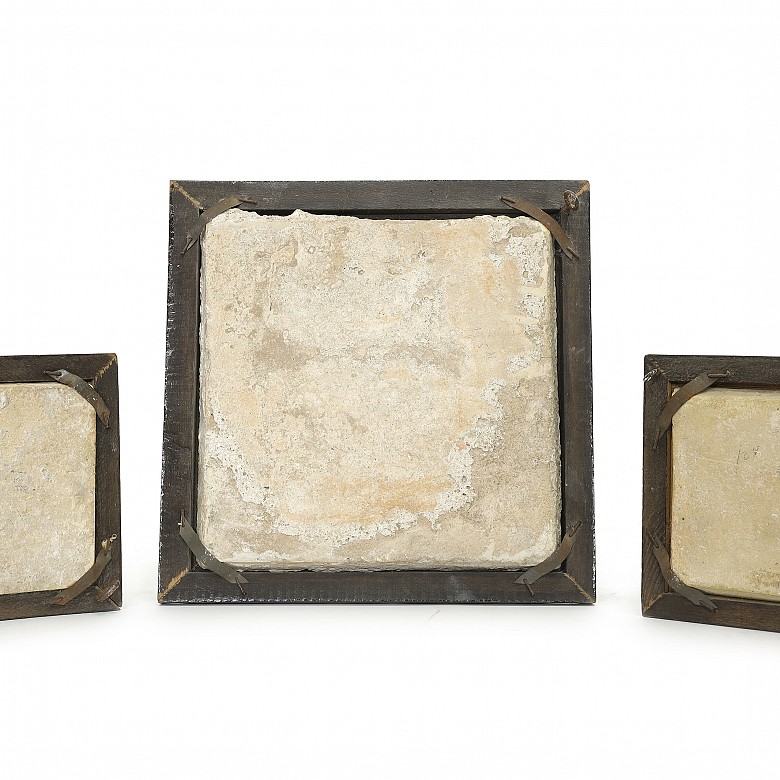 Set of three decorative tiles, 20th century