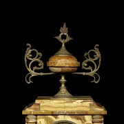 Egyptian onyx clock, Napoleon III, 19th c. - 1