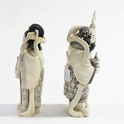 Dos figuras de marfil Japones - 7