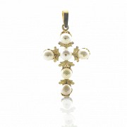 18k yellow gold and pearls cross