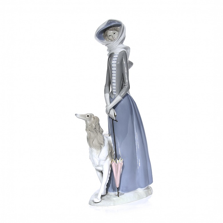 Lady with greyhound, Lladró, 80's.