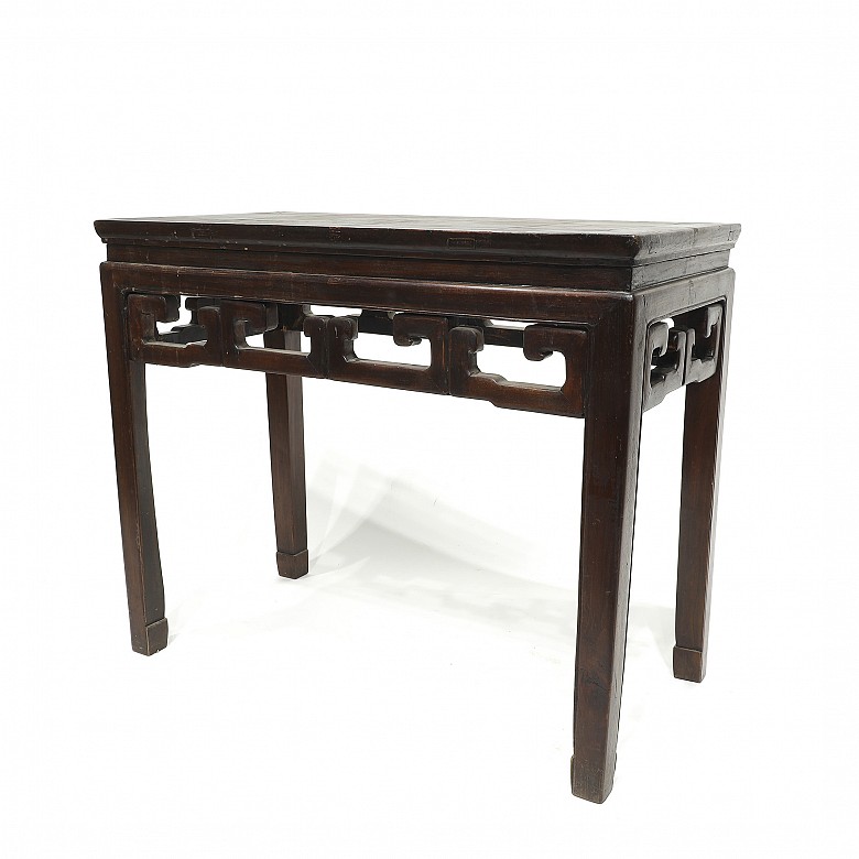 Wooden Chinese table, 20th century - 2