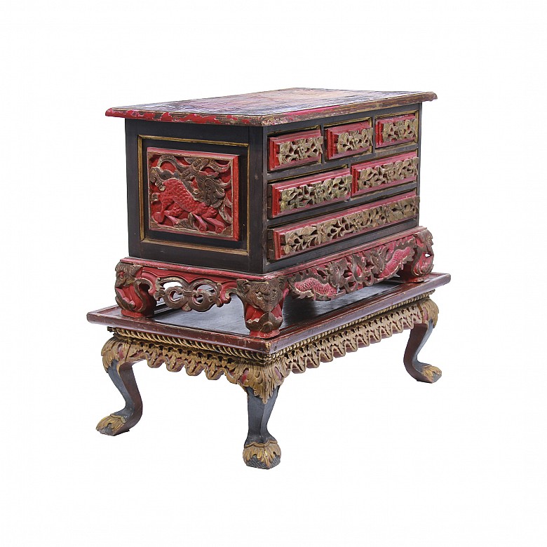 Jeweler with base, carved and polychrome wood, Peranakan, China. 20th century
