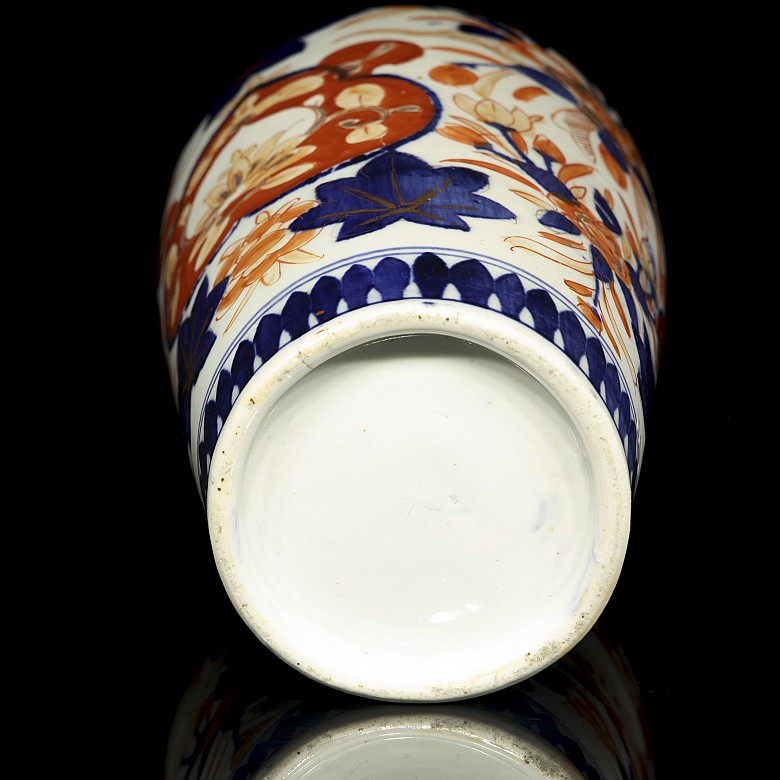 Japanese porcelain vase, 20th century - 5