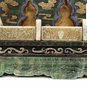 Altar budista de jade tallado y lapislázuli, dinastía Qing (1644 - 1912)