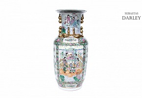 Cantonese glazed porcelain vase, pps.s.XX