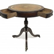 Round game table, English style, 20th century - 3