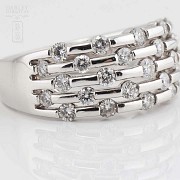 Precioso anillo en oro 18k y diamantes