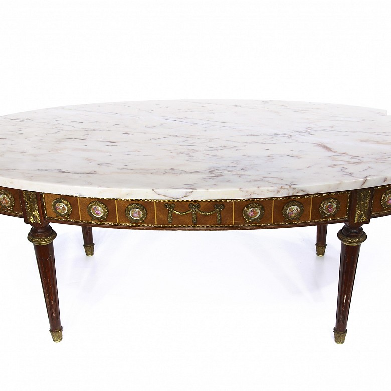 Low coffee table, 20th century