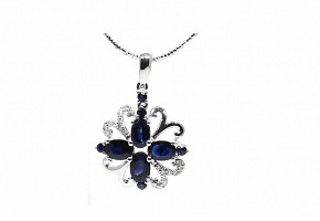 Sapphires set in 18k white gold and diamonds