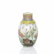 Botella de rapé de vidrio esmaltado, con marca Qianlong