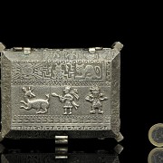 Silver box with pre-Columbian style decorations