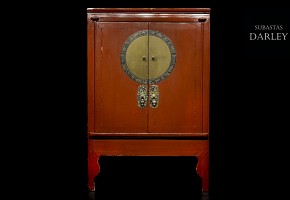 Chinese cupboard lacquered in red, 20th century