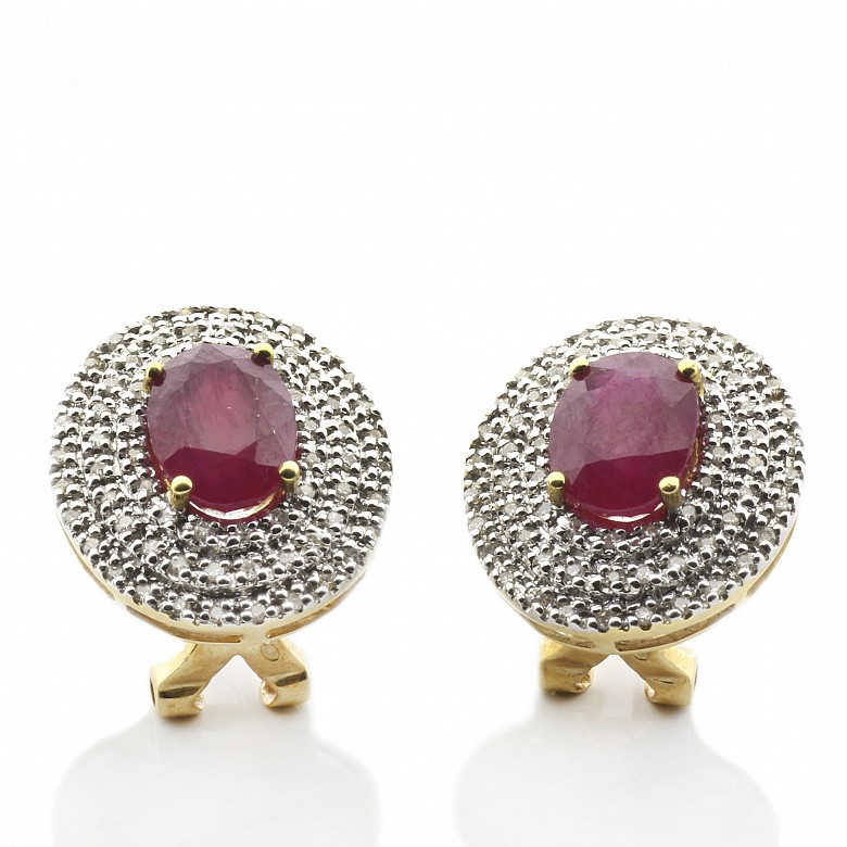 18k yellow gold earrings with ruby and diamonds