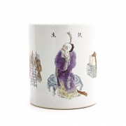 Vessel with enamel decoration, Qing Dynasty.