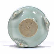 Incensario de cerámica Longquan, dinastía Song (960 - 1279)