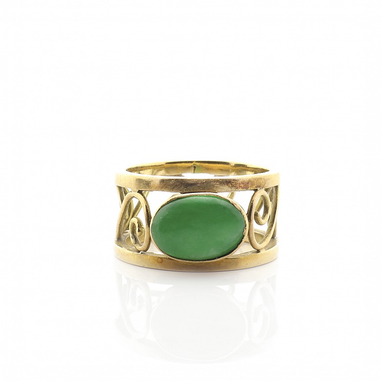 Ring in 18k yellow gold with green colored stone - 3