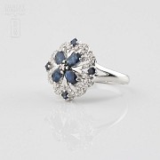 Precioso anillo zafiros y diamantes - 1
