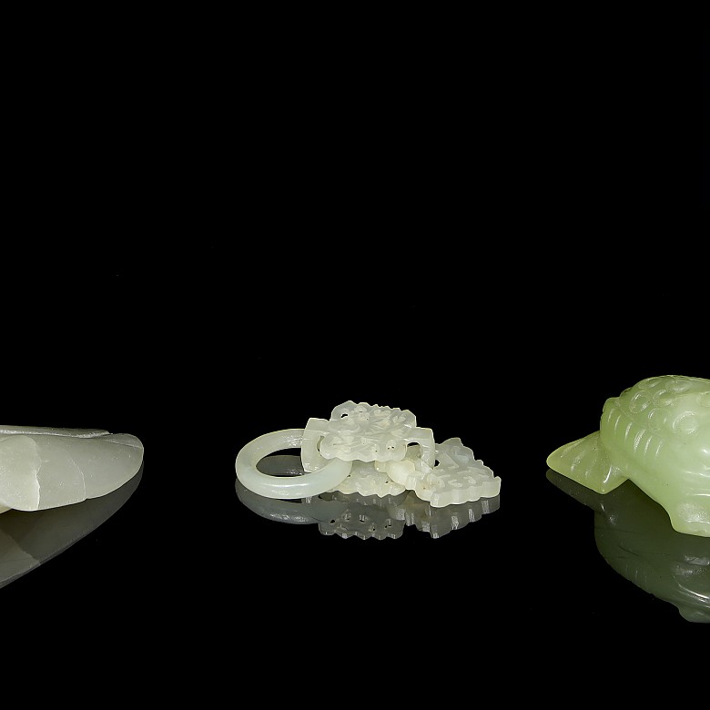 Lote de objetos decorativos de porcelana y jade, S.XX - 4