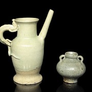 Dos piezas de cerámica vidriada, estilo Song
