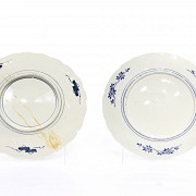 Imari style Japanese pair of plates. - 3